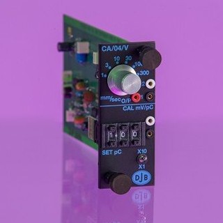 CA/04/V – Charge Amplifier with Velocity Controller